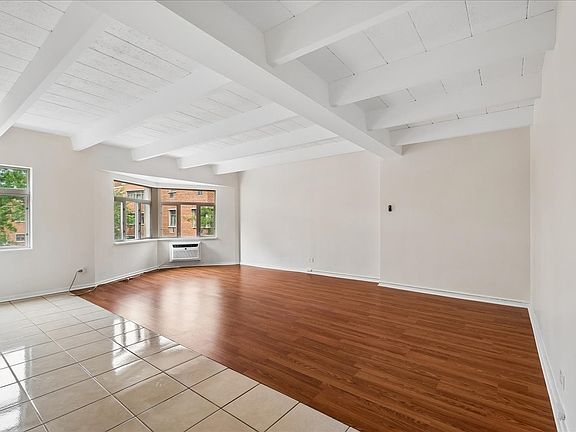 4th image of 1856 Sherman Ave APT 6SC