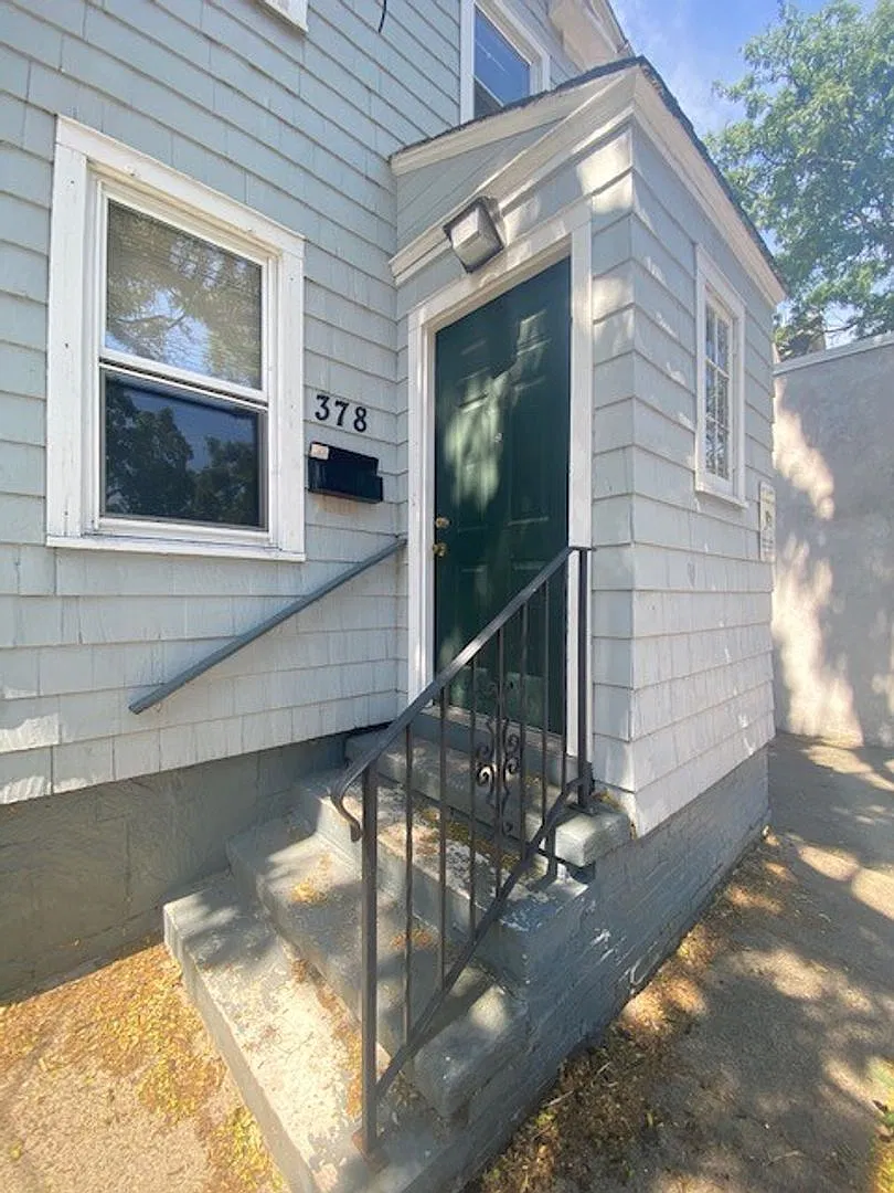 Beautiful Single Family House for Rent Right by Yale! — Photo 4