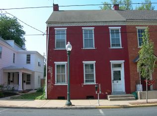 106 E Main St, Lititz, PA 17543