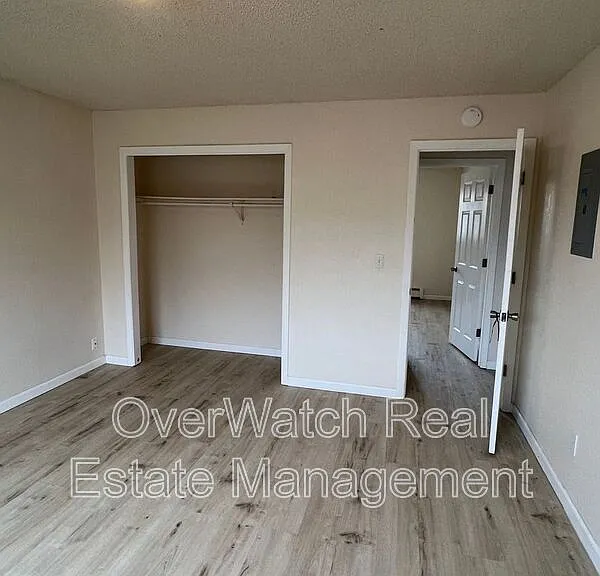 827 E 11th Ave #4 — Photo 11