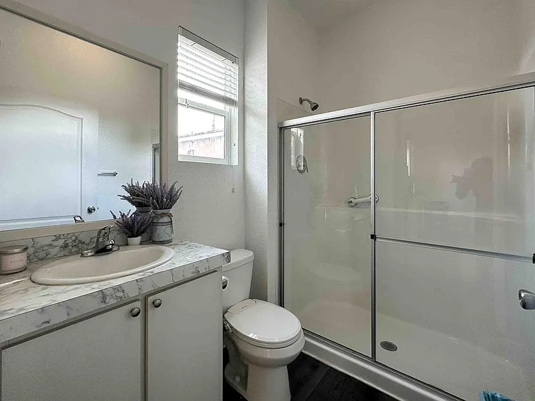 1521 S Stanley Ave — Photo 26
