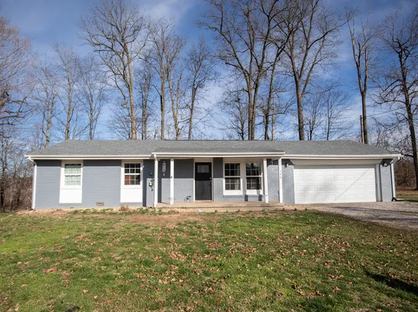 390 S Mark Dr, North Vernon, IN 47265