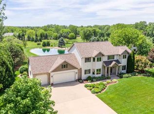 W7641 Harvest Dr, Greenville, WI 54942