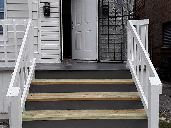 2nd image of 482 Kensington Ave