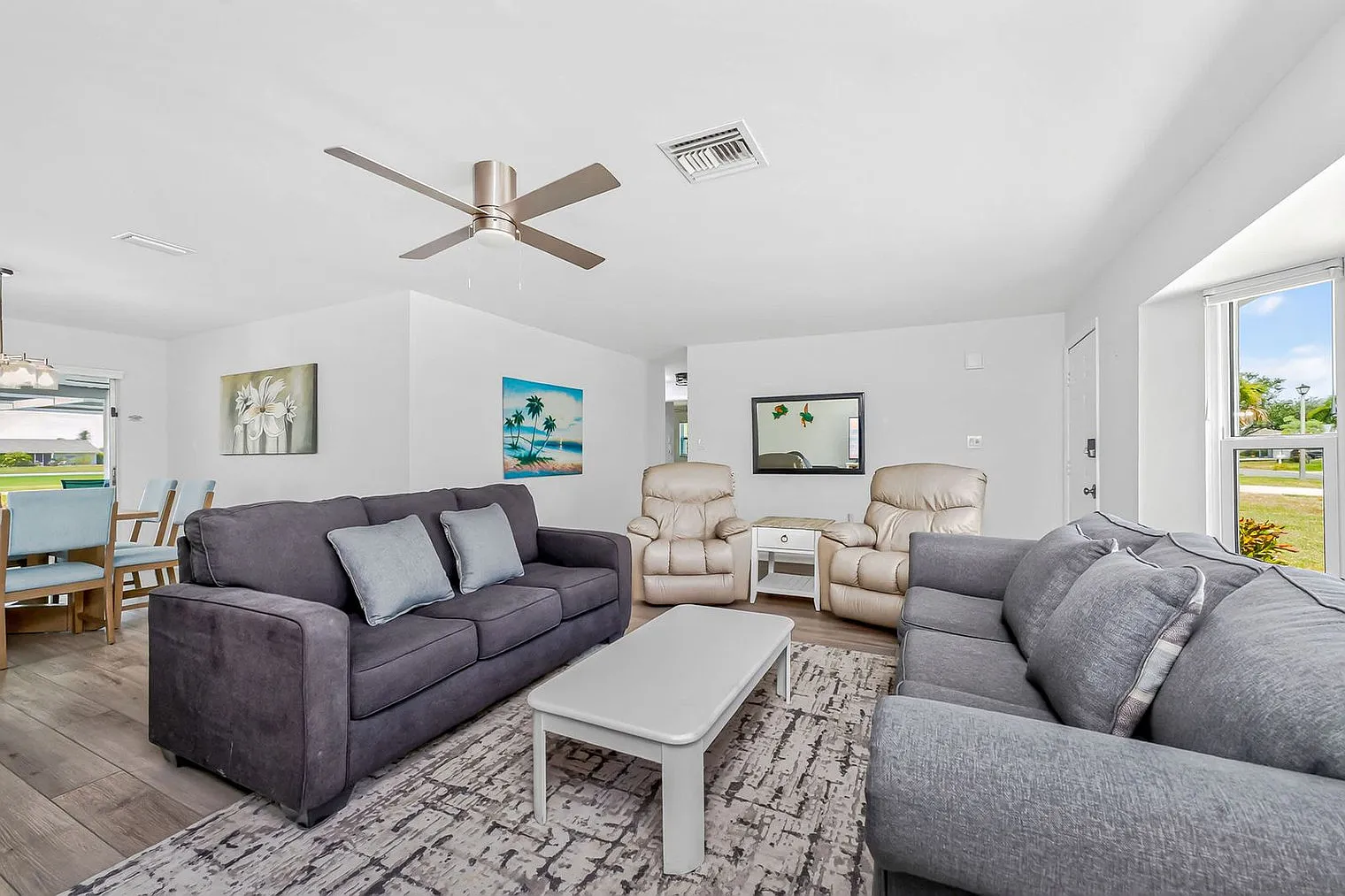 3 bed, 2.0 bath, 2023 sqft, $3,983 — Photo 1