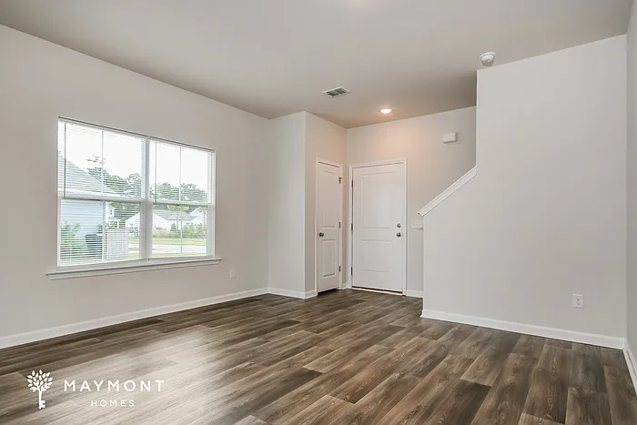 208 Parkwood Vista Way — Photo 4