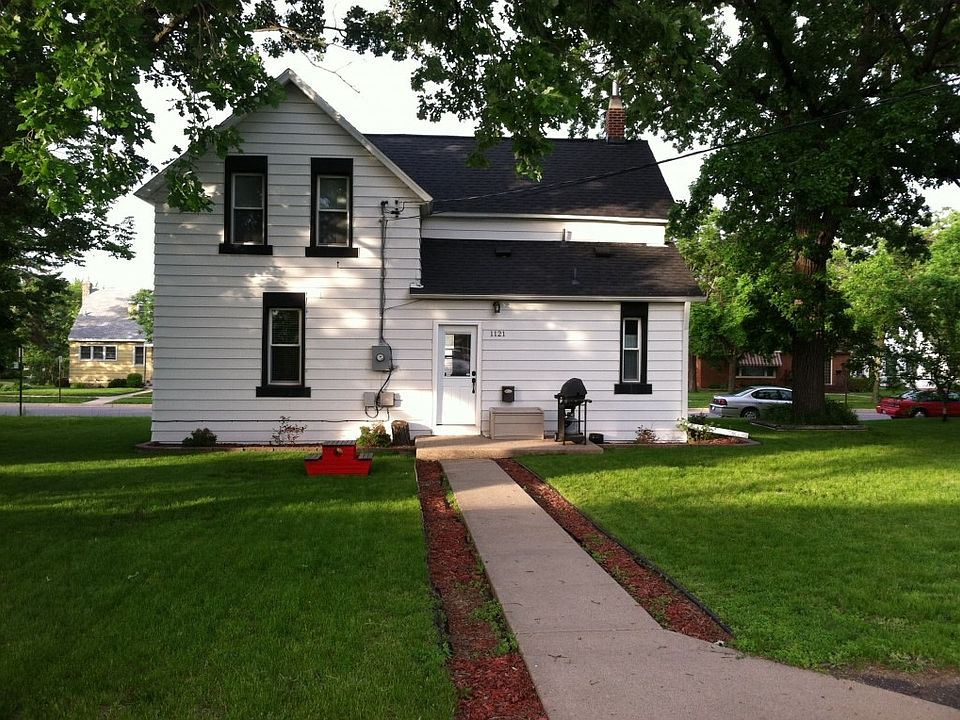 1st image of 1121 7th Ave N