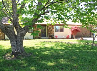 2240 W Village Ln, Springfield, MO 65807
