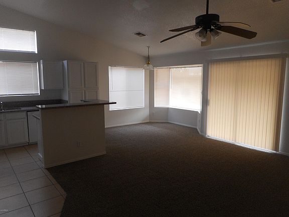 4th image of 8753 W Tuckey Ln