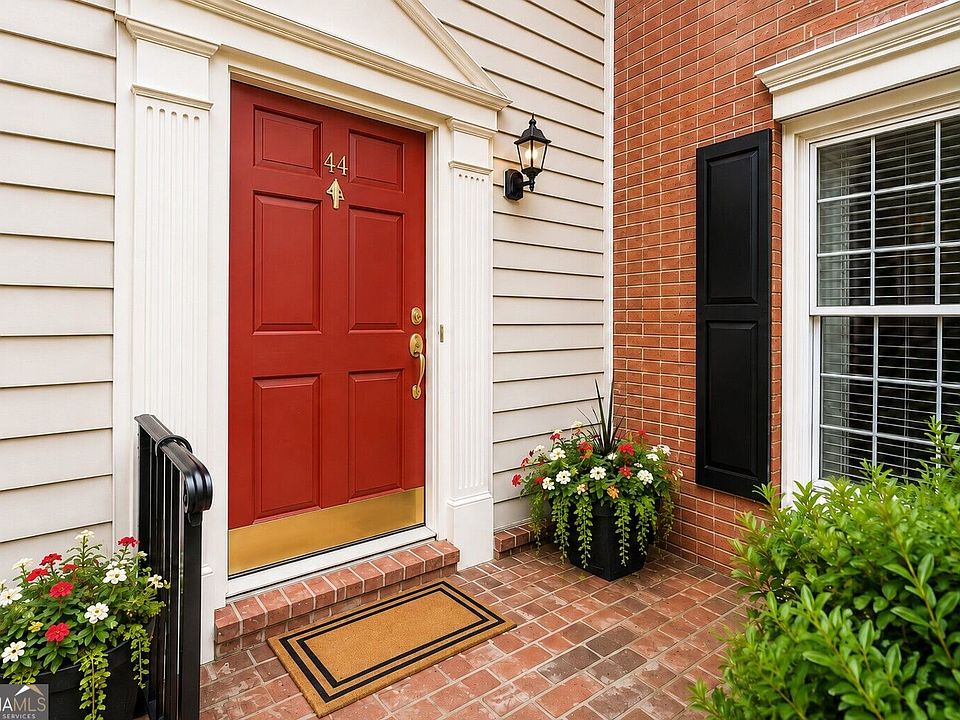 1st image of 44 Mount Vernon Cir