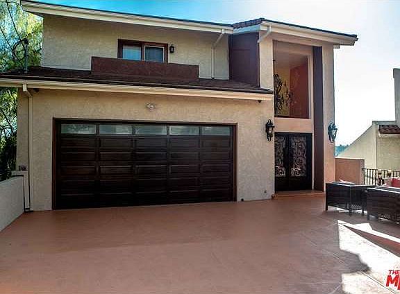 3rd image of 4929 Medina Dr