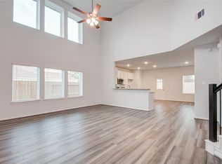 519 Almond Willow Ln, Crosby, TX 77532