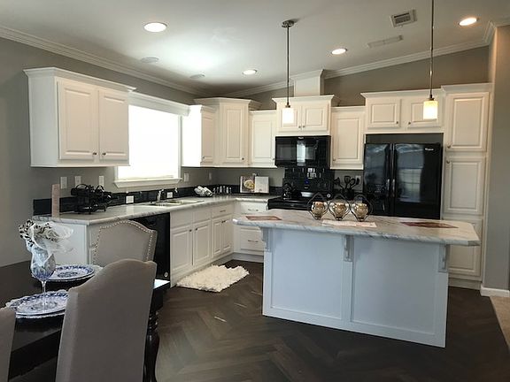 3rd image of 108 Crossways Dr