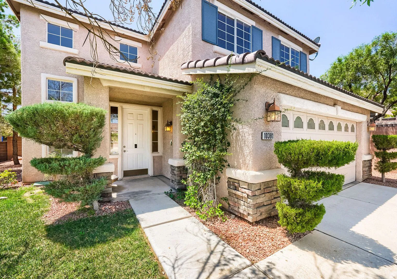 Gated Northwest Las Vegas Home with 4 Bedrooms & 3-Car Garage — Photo 2