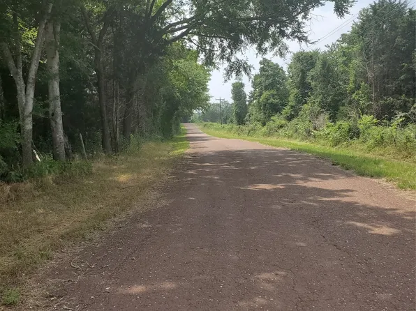 4174 W County Rd, Laneville, TX 75667