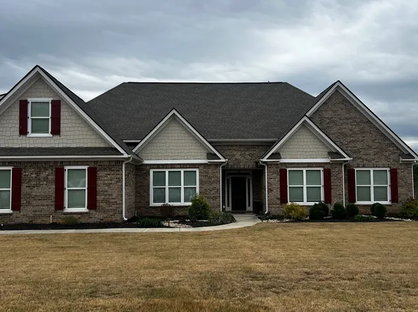 2104 Meadowood Cv, Monroe, GA 30655