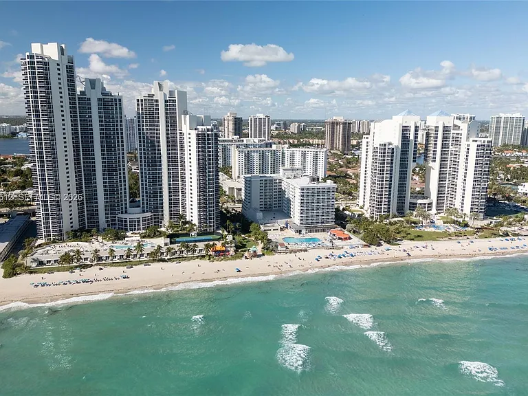 19201 Collins Ave #949 — Photo 44