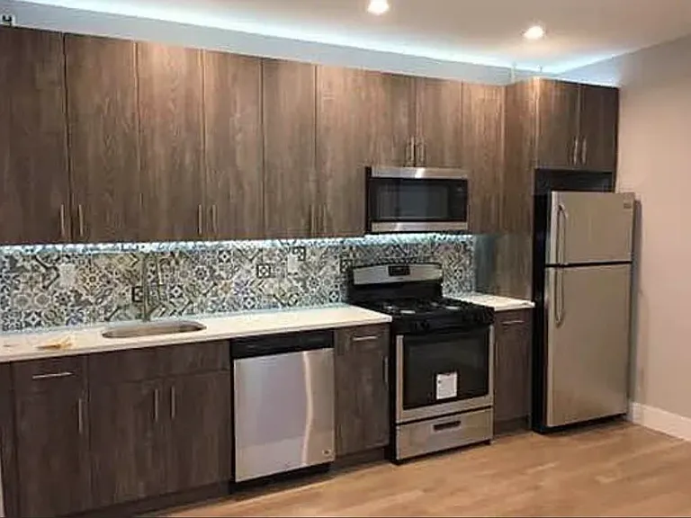 560 W 192nd St #3Q — Photo 1