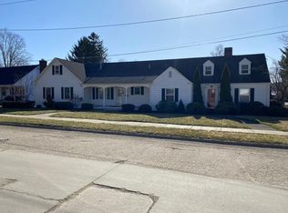 21 Redwood St, Warren, PA 16365