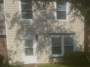 7904 Clovertree Ct, North Chesterfield, VA 23235