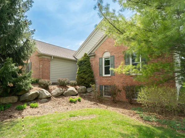 6997 Crystal View Dr SE, Caledonia, MI 49316