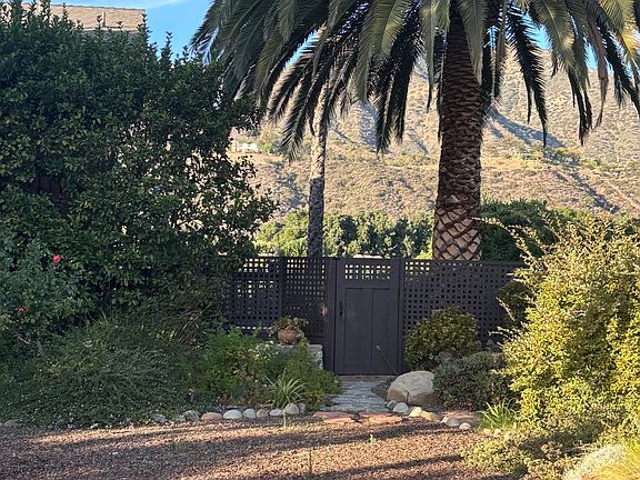 Secondary Gate to 2479 Private Area