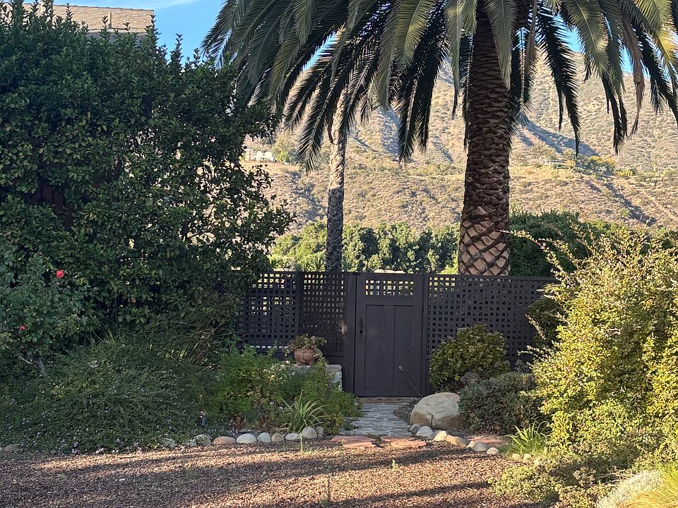 Secondary Gate to 2479 Private Area