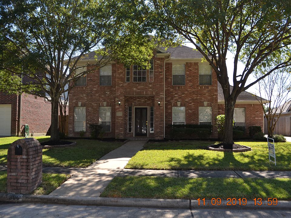 1st image of 306 Saunter Dr