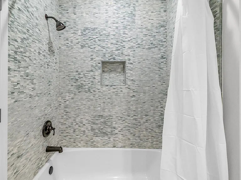 714 Northeast Dr #52 — Photo 12