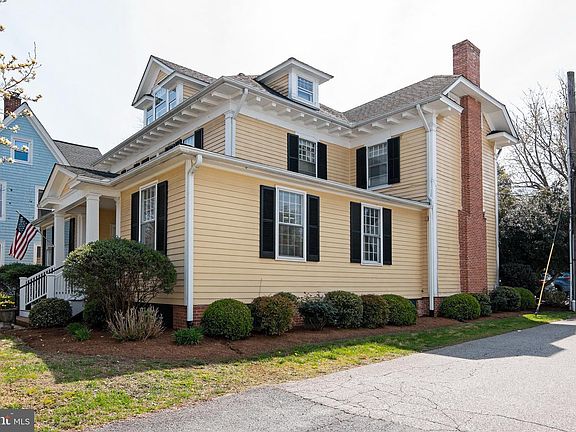 3rd image of 116 Goldsborough St