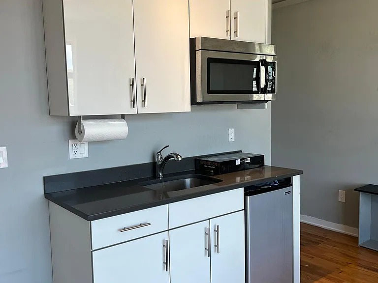 535 Budd St #D3 — Photo 2