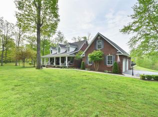 1033 Happy Top Rd, Clay City, KY 40312