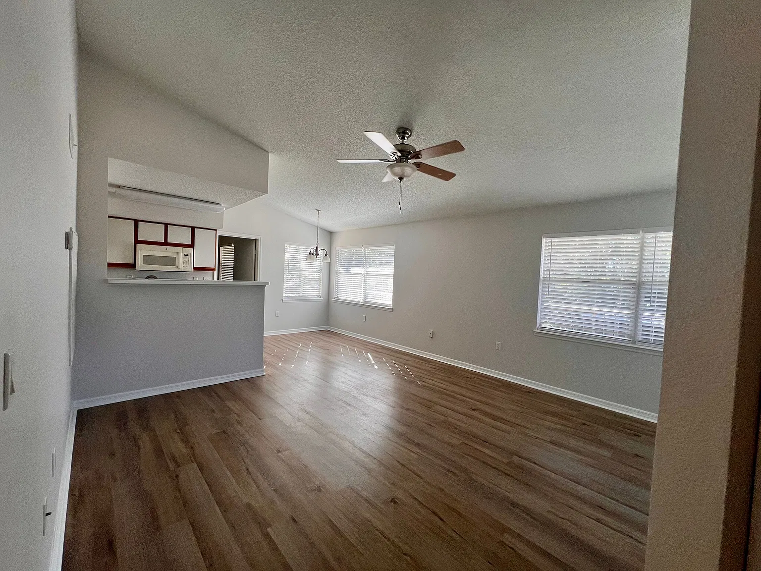12591 Equestrian Cir — Photo 1