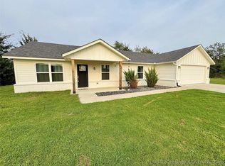 2130 N Sunset Strip, Tahlequah, OK 74464