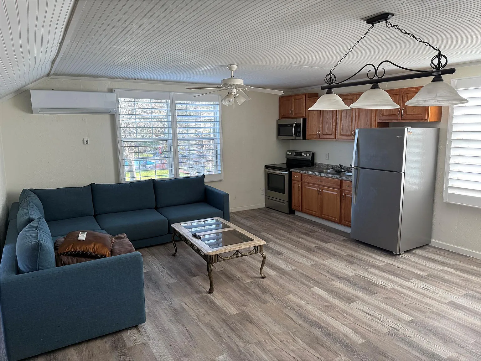 1 bed, 1.0 bath, 600 sqft, $1,500 — Photo 2
