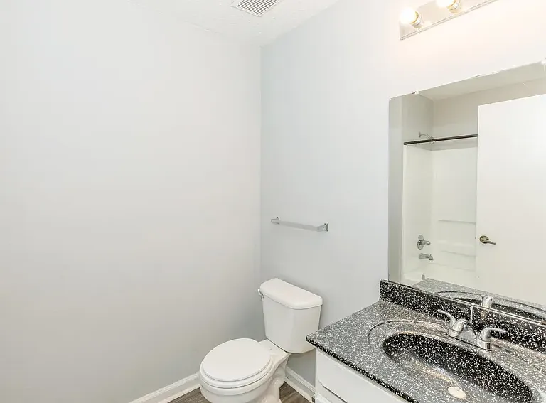 Centerville Pointe Apartments — Photo 20