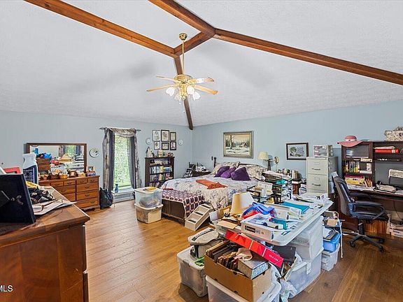 41st image of 628 Christian Bend Rd