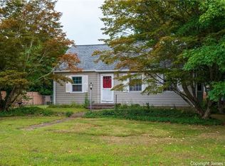 5 Mary Ave, Seekonk, MA 02771