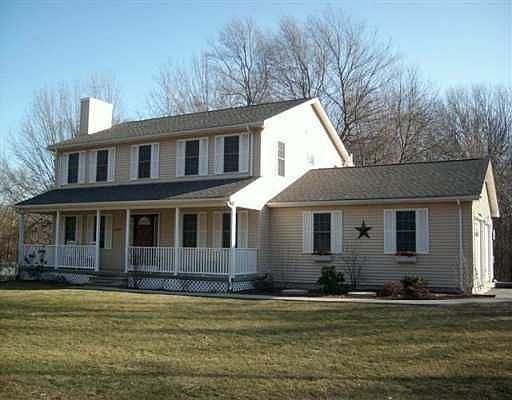 Exquisite, Move-in Colonial