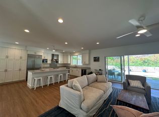 5872 Haleola St, Honolulu, HI 96821