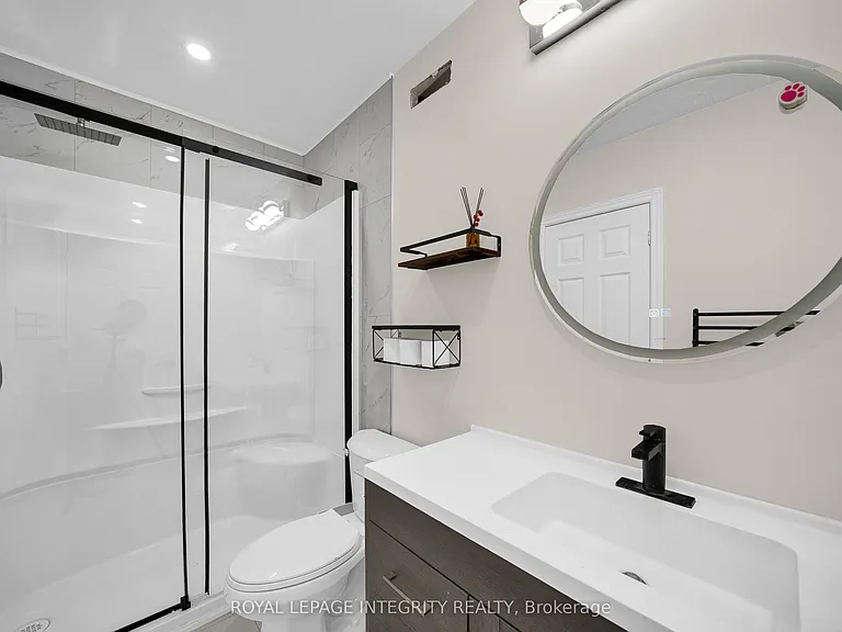 1218 Rideau Bend Cres — Photo 14