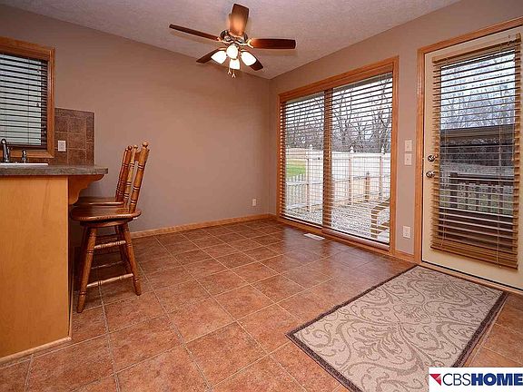 3rd image of 10220 Brentwood Dr