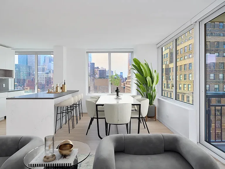70 W 37th St #1114 — Photo 1