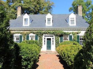 100 Roslyn Heights Rd, Charlottesville, VA 22901