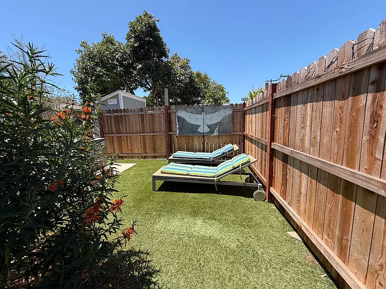 820 W Mission St — Photo 24