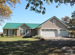 1210 S Schenck Rd, Clarinda, IA 51632