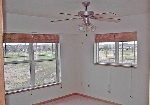 5th image of 1341 Lake Dr W