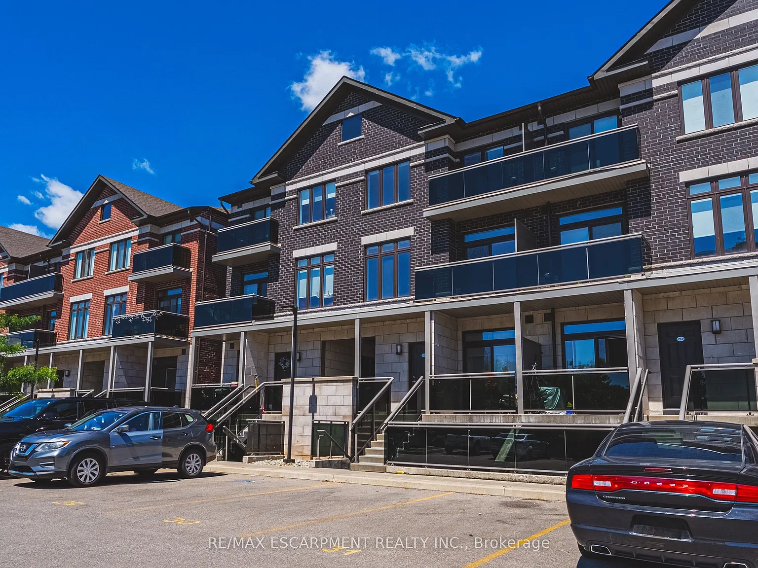2 bed, $2,875 — Photo 2