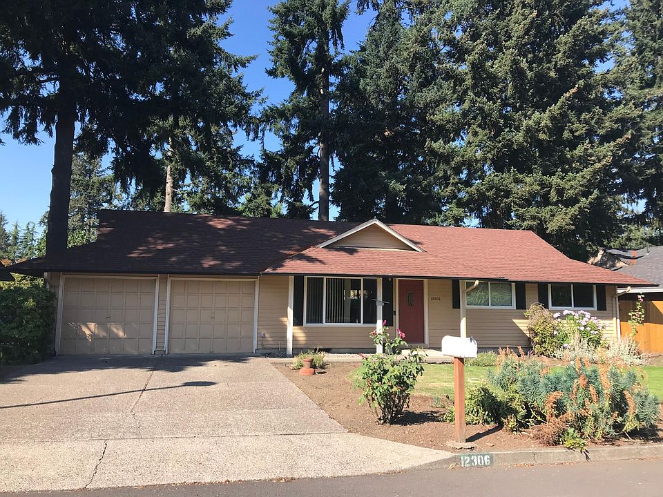 1st image of 12306 NE 4th St