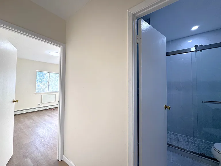 1285 Putnam Ave #1 — Photo 16